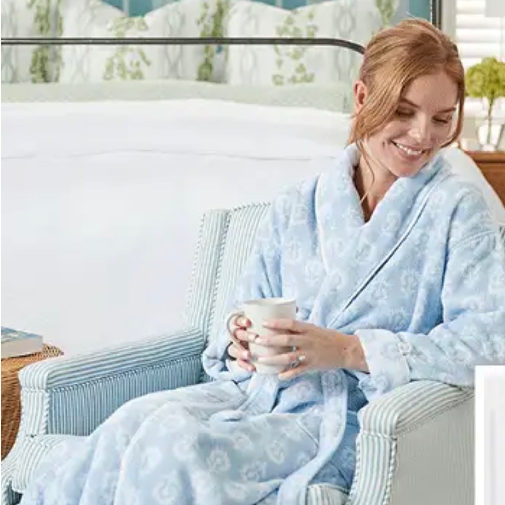 Weezie luxury terrycloth robe! Brand new in packaging!!